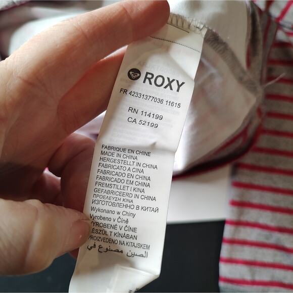 Roxy Plain Jane Slouchy Neck Striped Sweater in Magenta/Gray Size Large - Picture 9 of 12